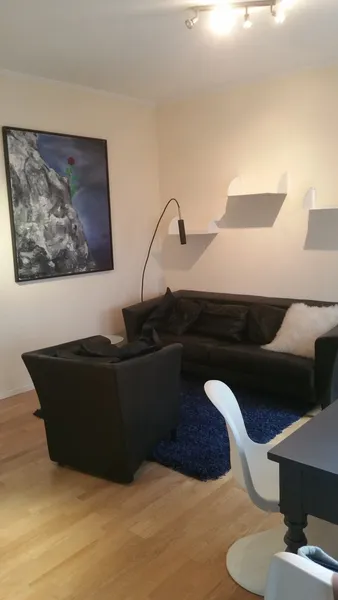 Lichtdurchflutete, ruhige Single-Altbauwohnung mit Stil — photo 1